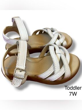 Stride Rite Sandals Size 7W. Memory Foam